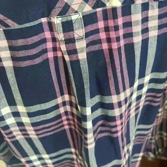 Talbots ladies long sleeve blouse Large. Worn once excellent condition. Cotton - Picture 8 of 11